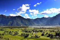 川藏線(xiàn)上風(fēng)景如畫(huà)的絕美村鎮(zhèn)
